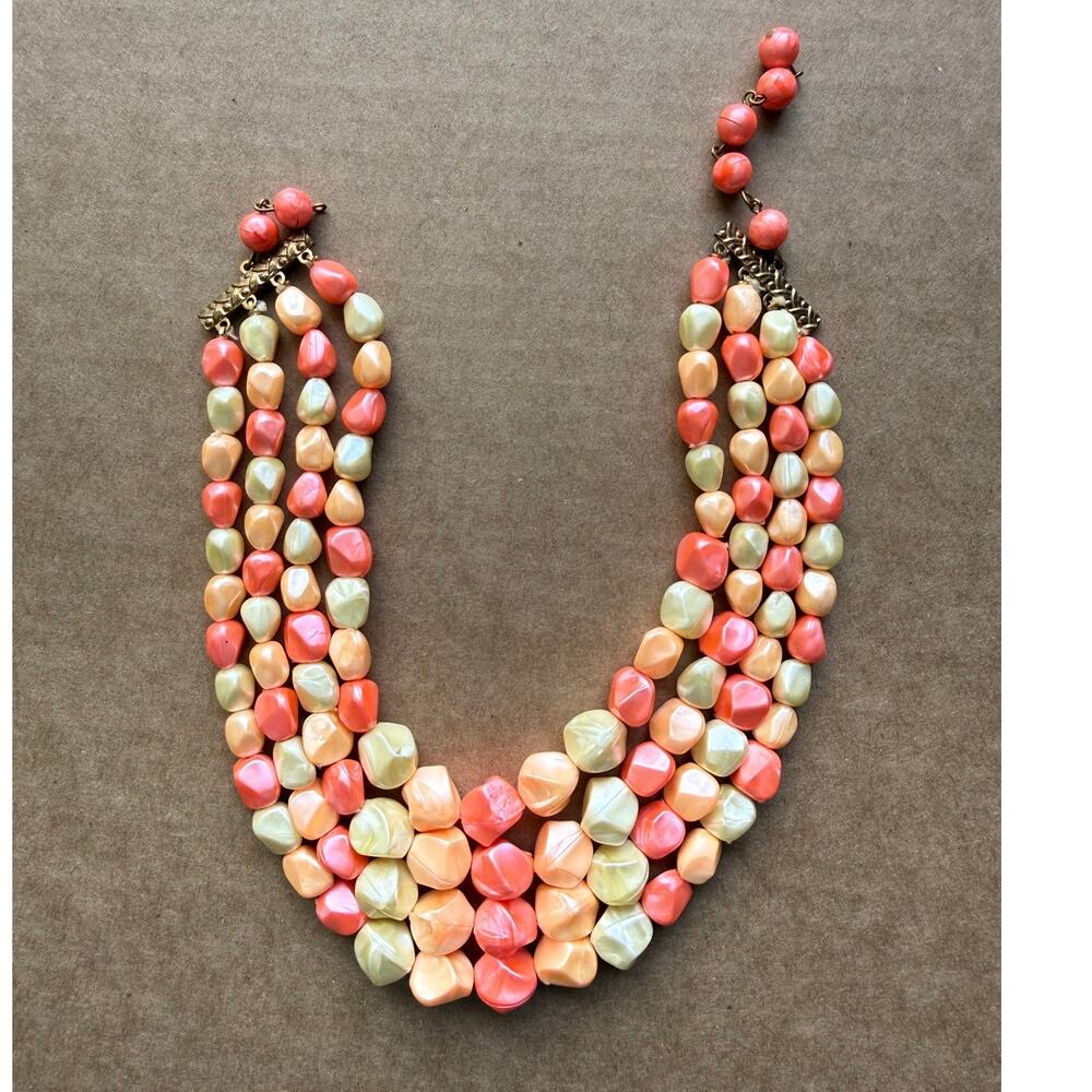 Vintage Seafoam Moon Glow Lucite Bead Necklace Choker